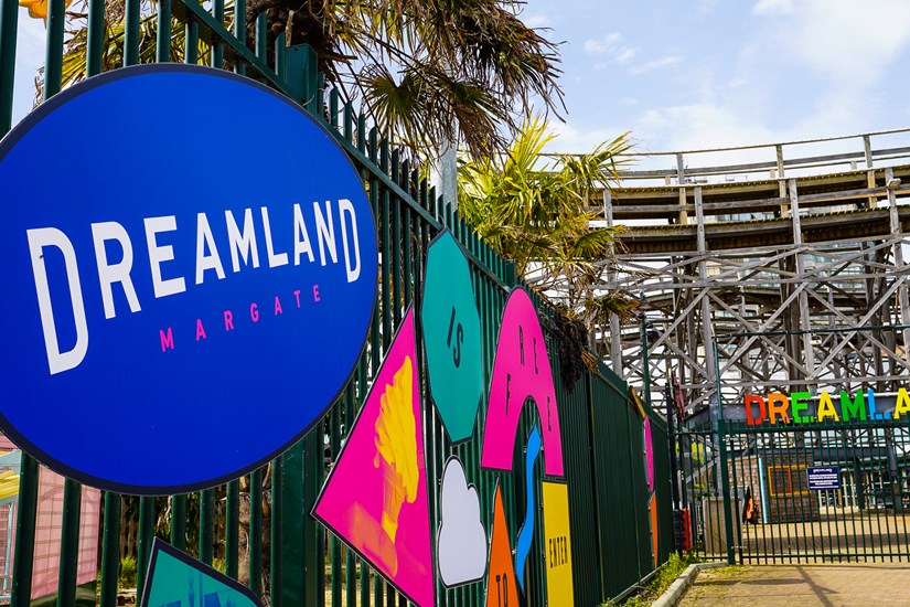 Catering equipment and vehicle auction at Dreamland